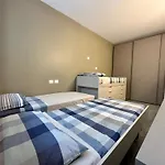 Luxury View - - *