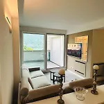דירה Luxury View - -