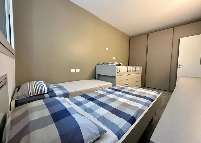 Luxury View - - *